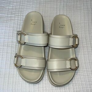 [ Target Sandals ]